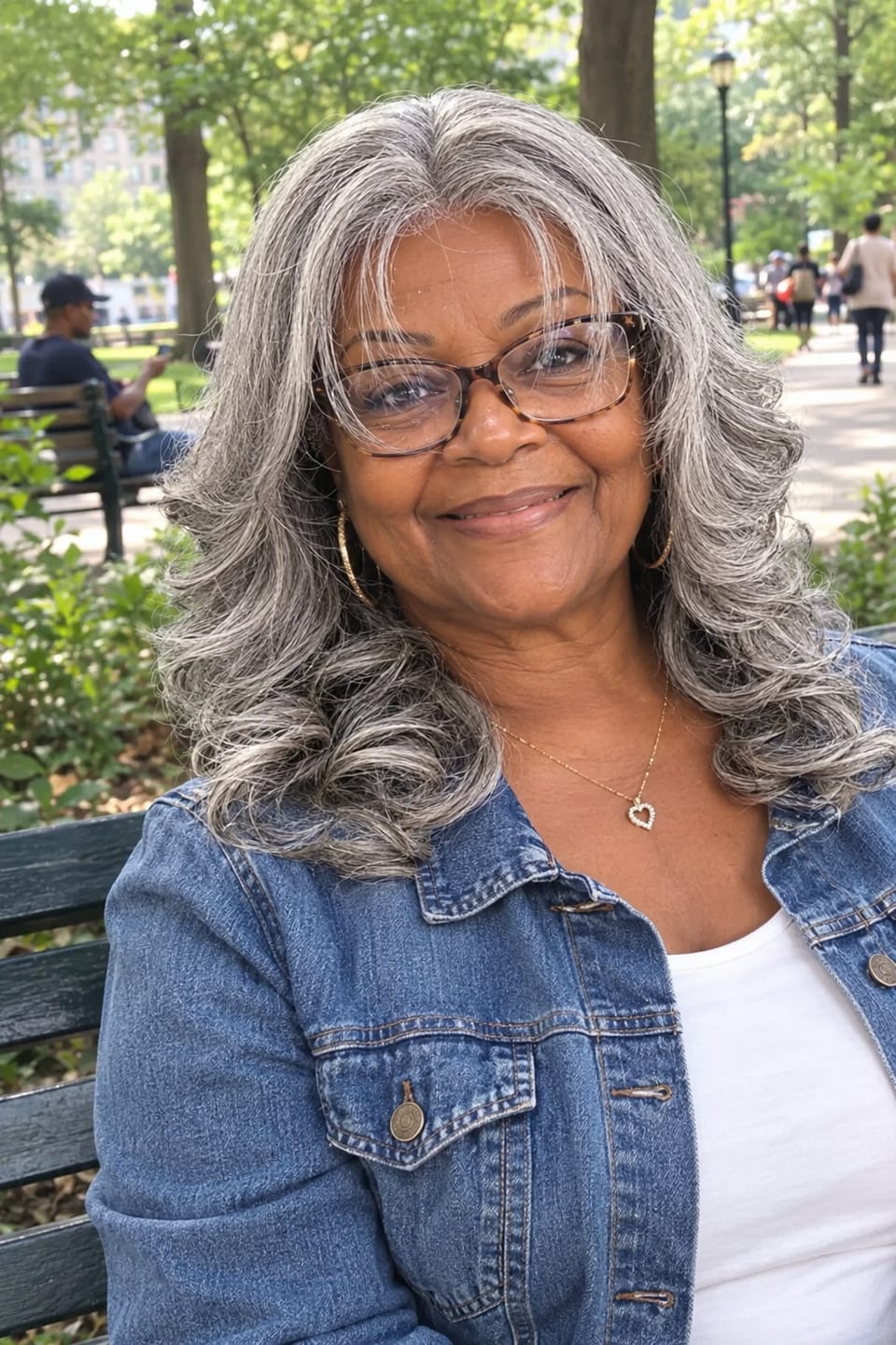 Customer photo review of Luvwin 5x5 Salt And Pepper Glueless Gray Color Layered Cut Body Wave Pre-Cut Lace Bob Wig 100% Human Hair
