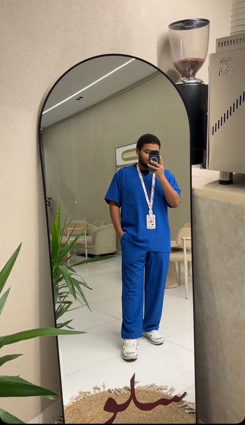 Customer photo review of بلوزة سكتشرز جيب واحد