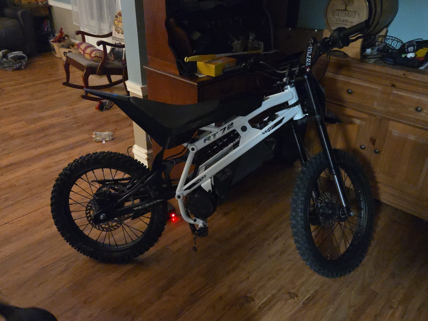 Customer photo review of Eskute® RT 72 19"17" 6500W Electric Dirt Bike for Adults