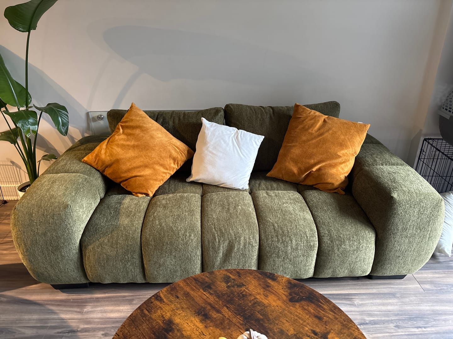 Customer photo review of OLIVIA - Divan 3 places 87" vert forêt