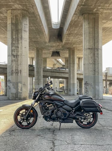 Customer photo review of 28L - Pantheon Medium Hard Mount Kawasaki Vulcan S VN650 Leather Motorcycle Saddlebags