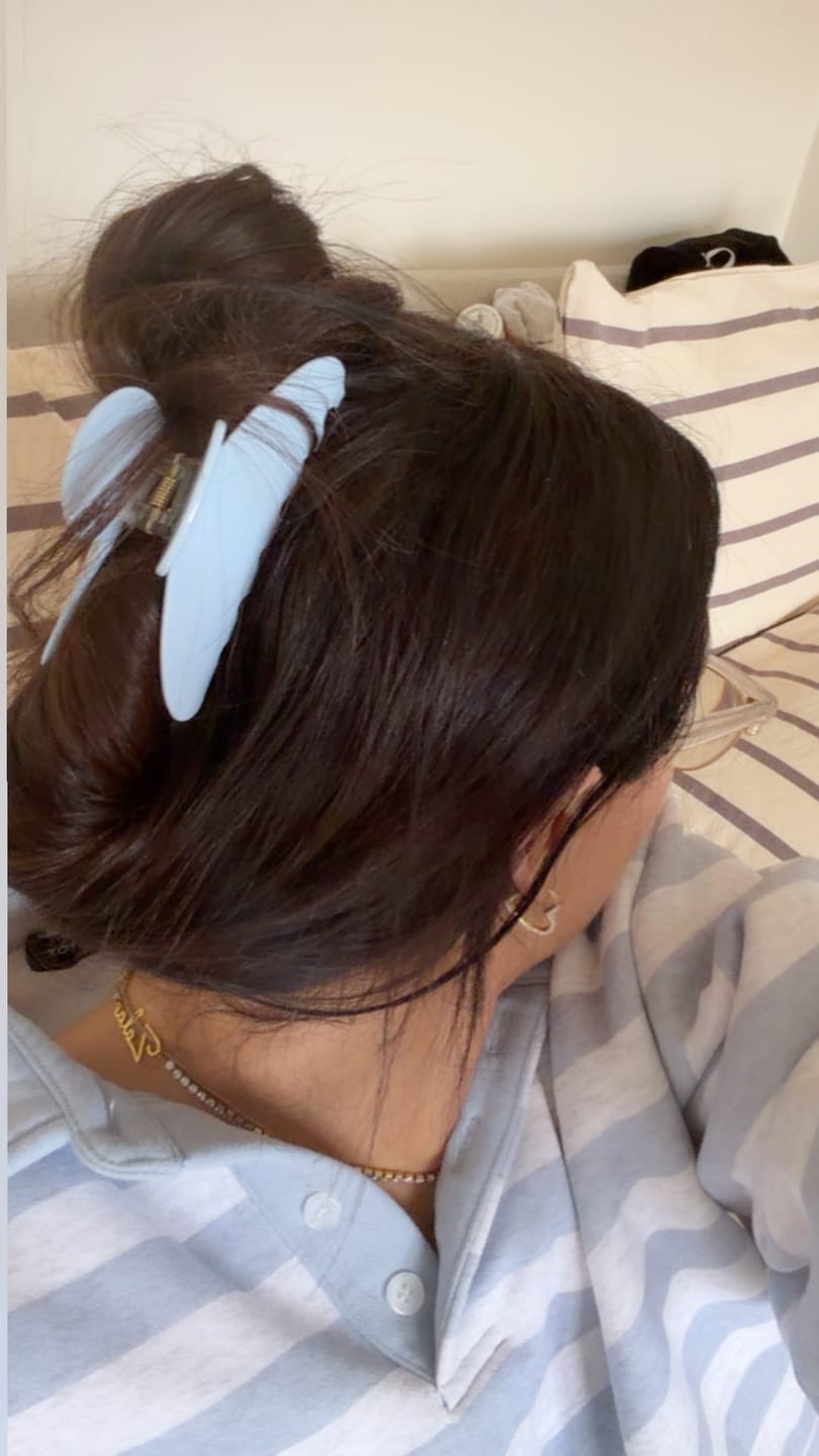 Customer photo review of Large Claw Clip