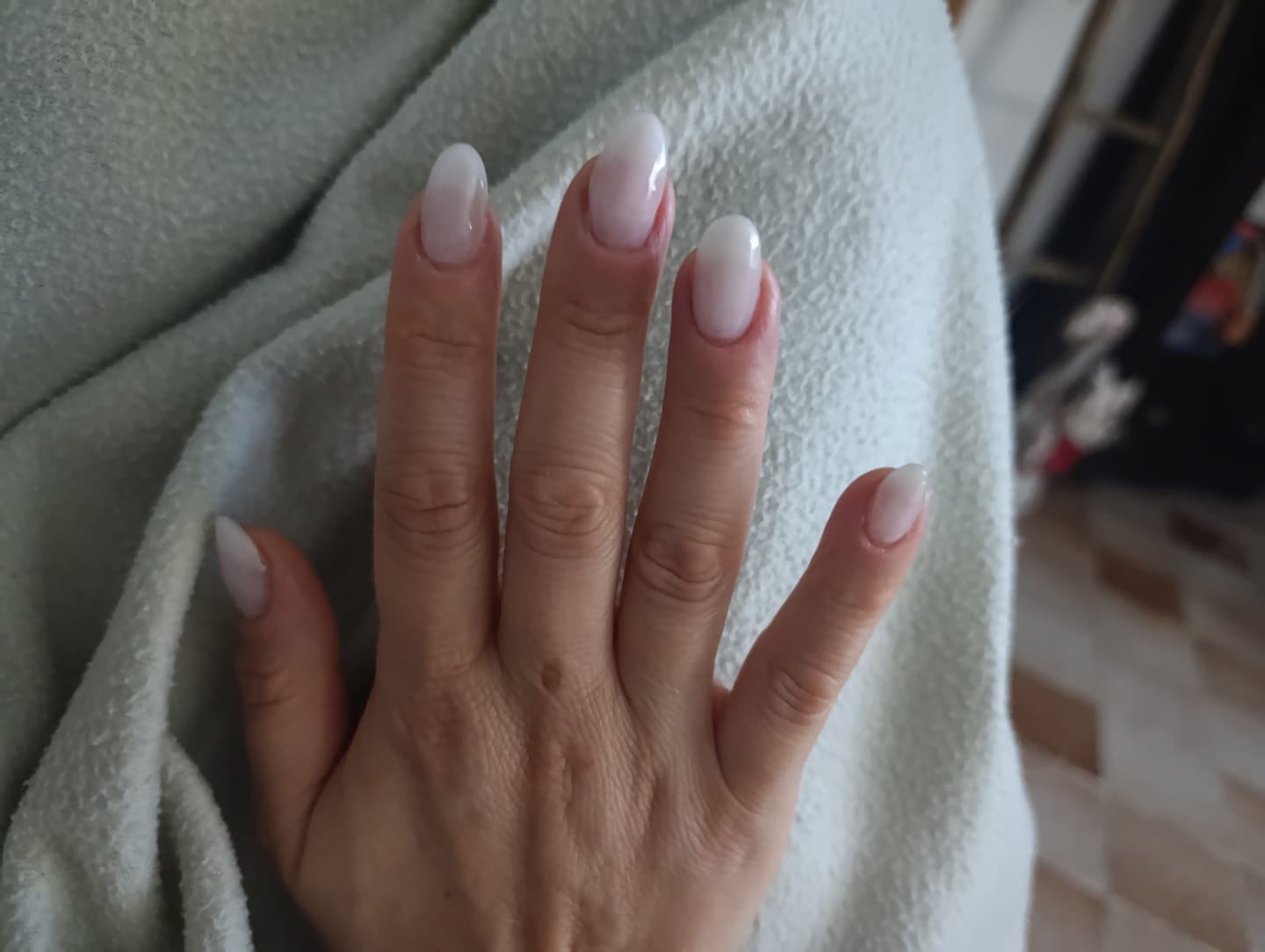 Customer photo review of Builder Gel ricostruzione 50 ml - TRASPARENTE Media densità LCI Resina Studio