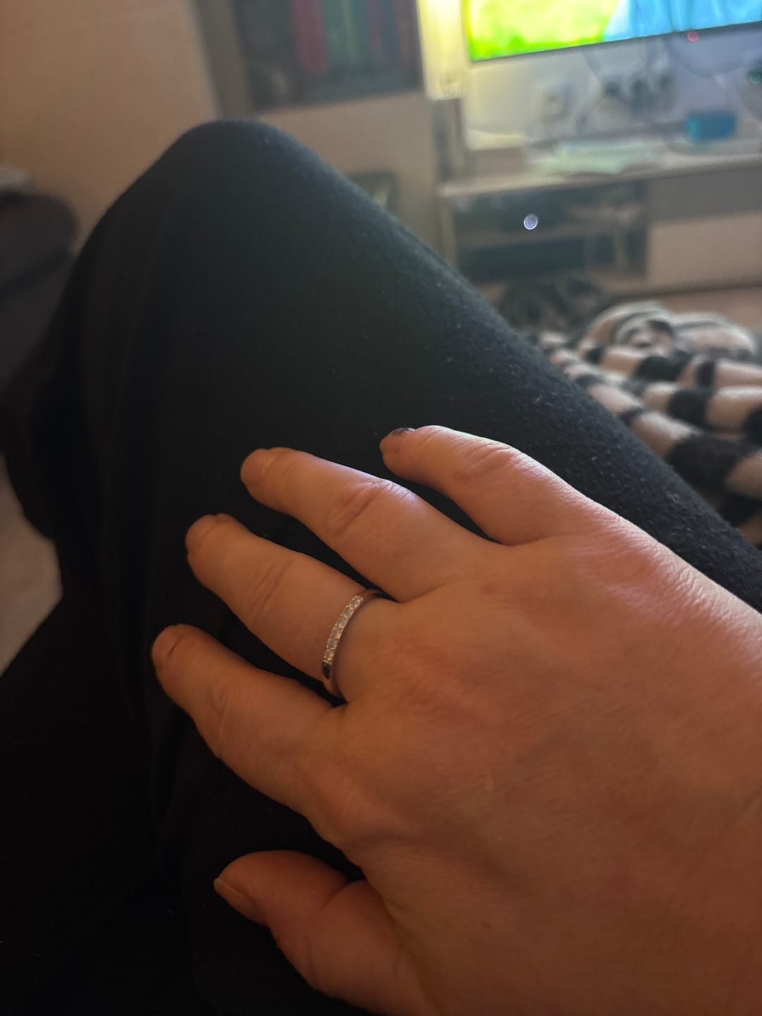 Customer photo review of Mondstein Ring - Dezent