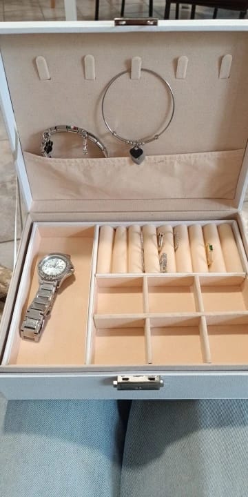 Customer photo review of Boîte à bijoux de qualité – Design haut de gamme