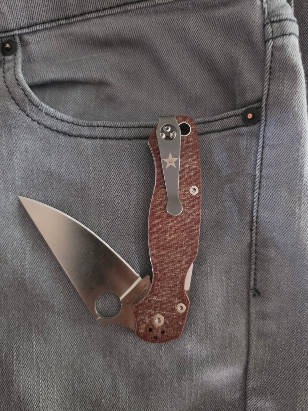 Customer photo review of Exclusive Spyderco Lone Star Deep Carry Pocket Clip