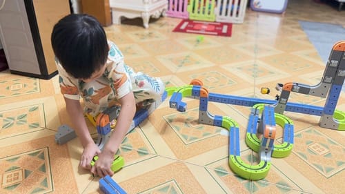 Customer photo review of Montessori Puzzle Track™ - Zero Gravity Tower Track