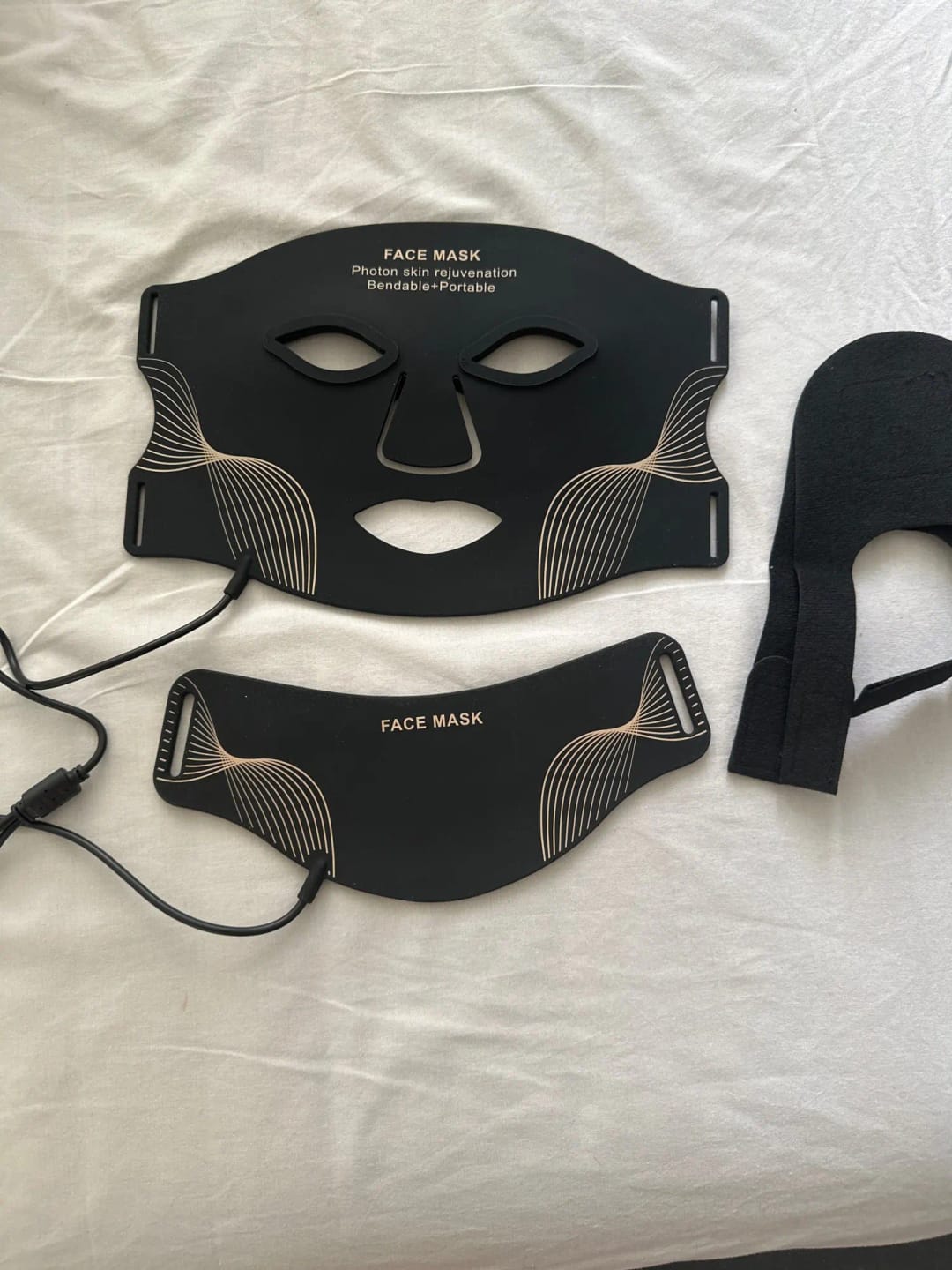 Customer photo review of AQUALYA LumiMask™ LED – Spa-Worthy Skin in 15 Minutes + Firming Cream