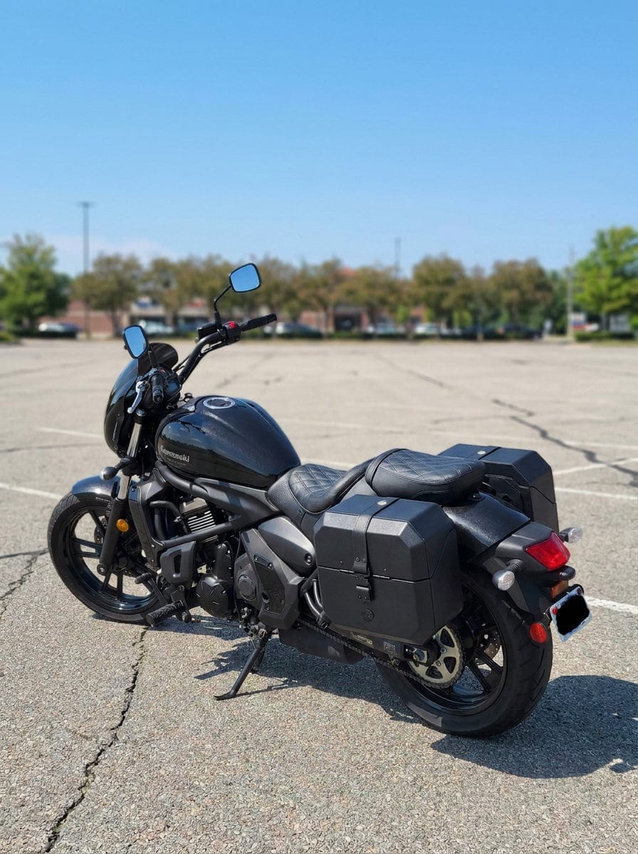 Customer photo review of 20L - Outlaw Quick-Mount Small Kawasaki Vulcan S Leather Wrapped Hard Saddlebags