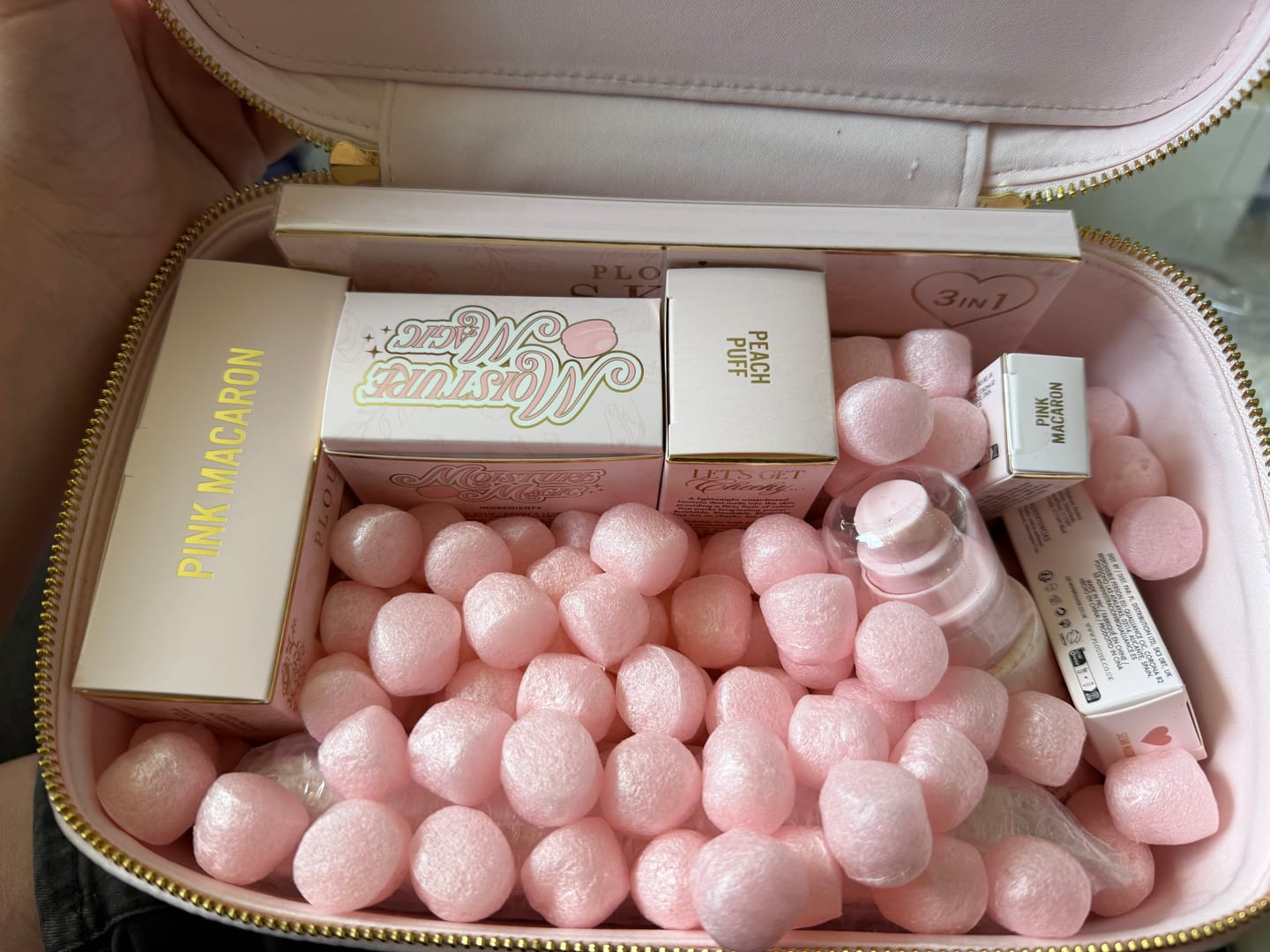 Customer photo review of My Frosty Fairytale 10-Piece Beauty Gift Set