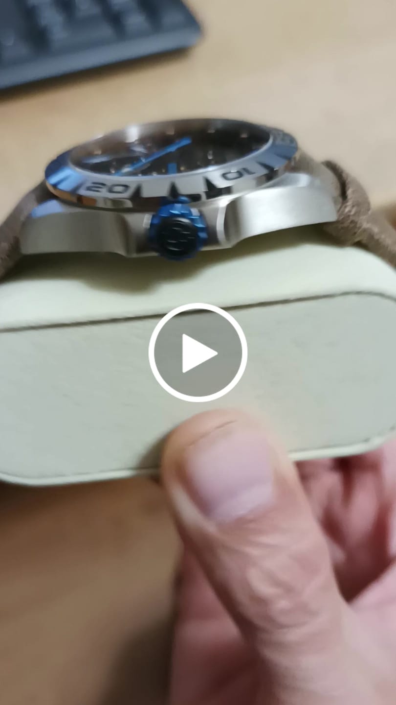 Customer video review of URBAN SKELETON(TITANIUM) Ver 2.0-Silver Hands - 3-Hand Hi-beat(28,800 bph) with 72 hrs Power-reserve Automatic Watch | Blue Dial