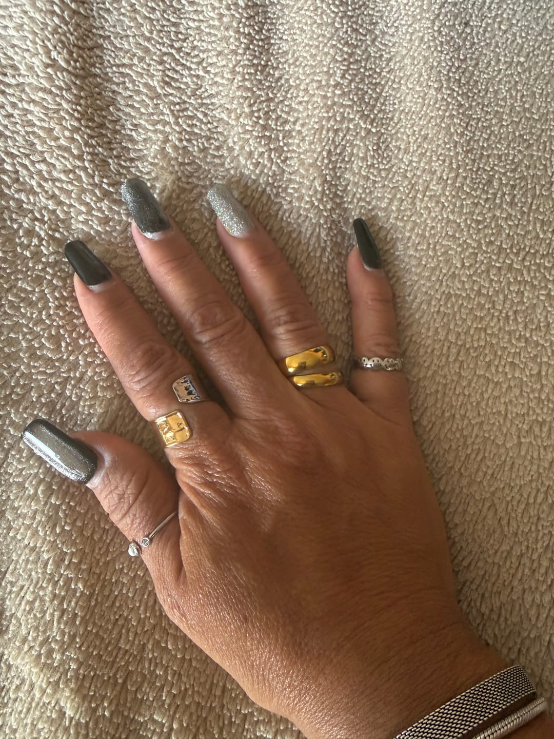 Customer photo review of Anillo Ajustable Soho Mix