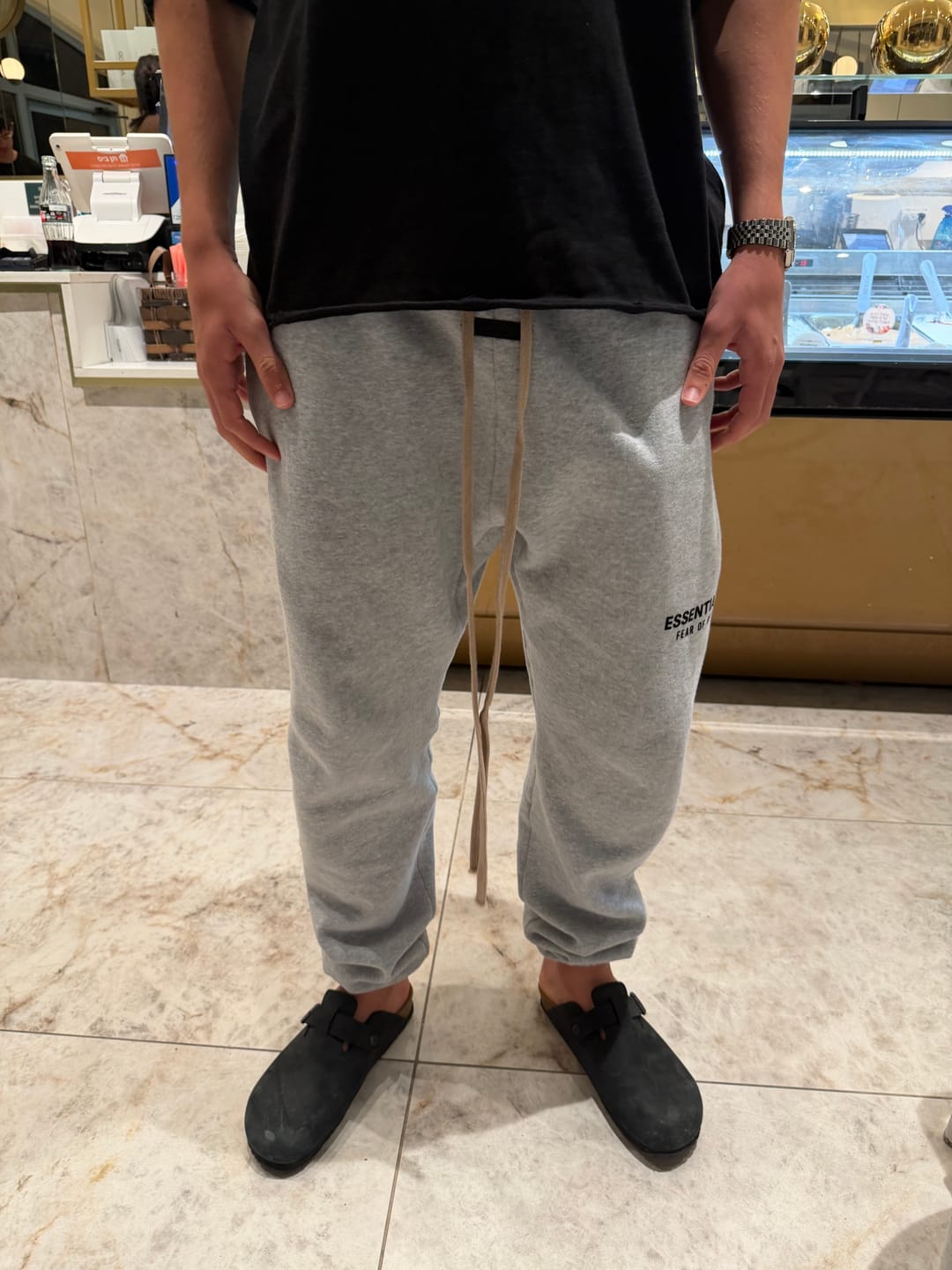 Customer photo review of ESSENTIALS | מכנס ארוך - Grey