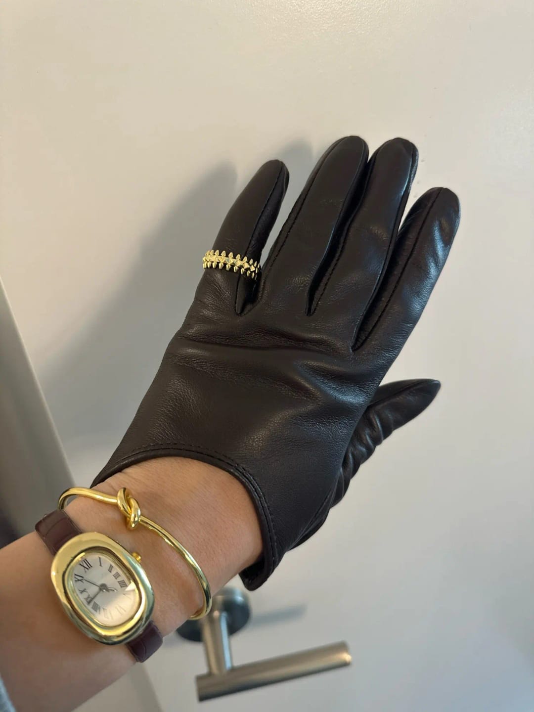 Customer photo review of Fashion color Apparel Accessories women's leather gloves,comfortable short Women mitten,warm winter gloves women-2001
