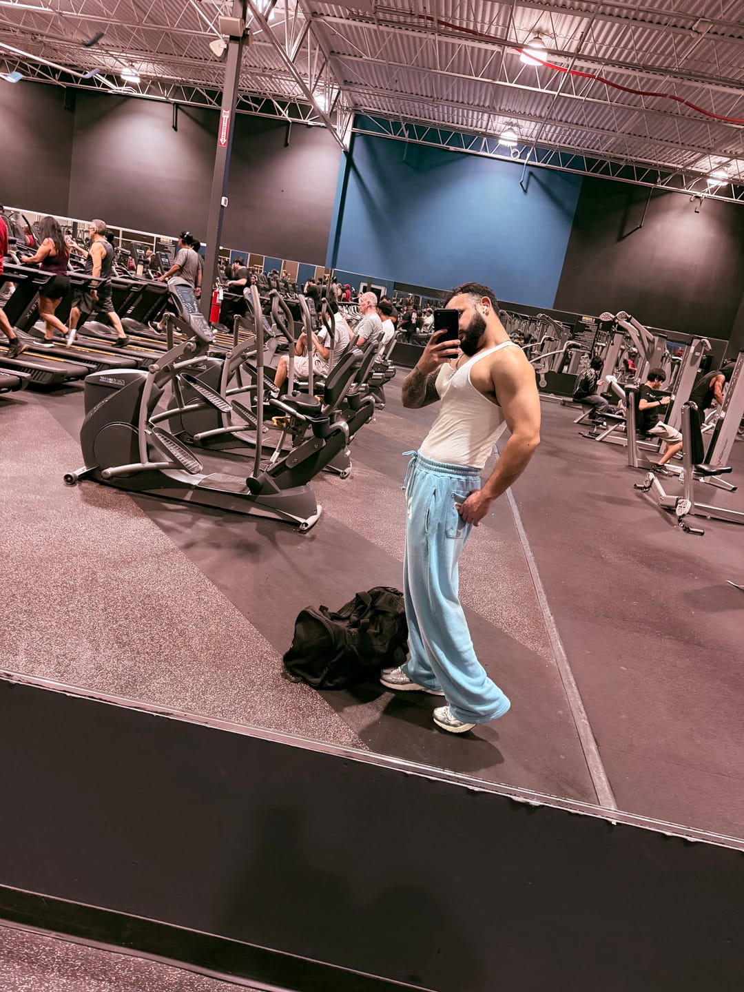 Customer photo review of 2105 - Arc Collection Joggers - Sweats