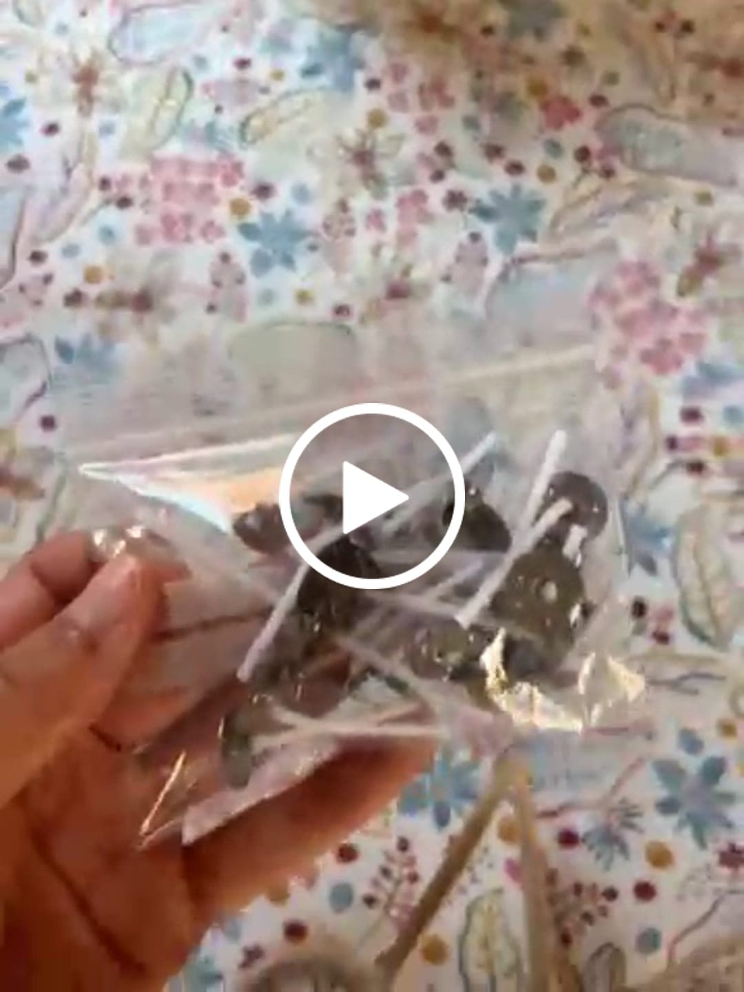Customer video review of MECHAS PARA VELAS DE TÉ