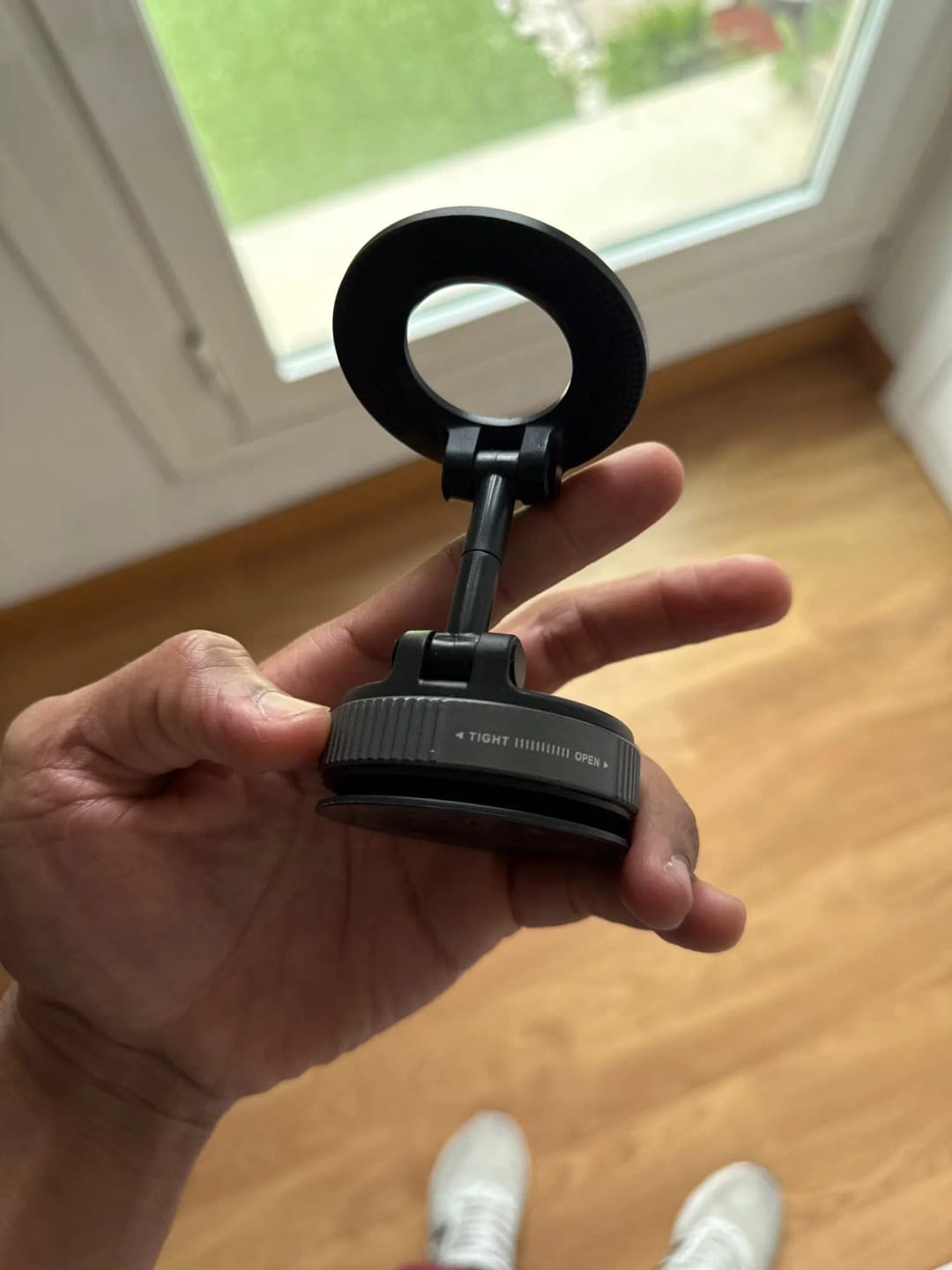 Customer photo review of AVELIK 360° Magnetic Phone Holder