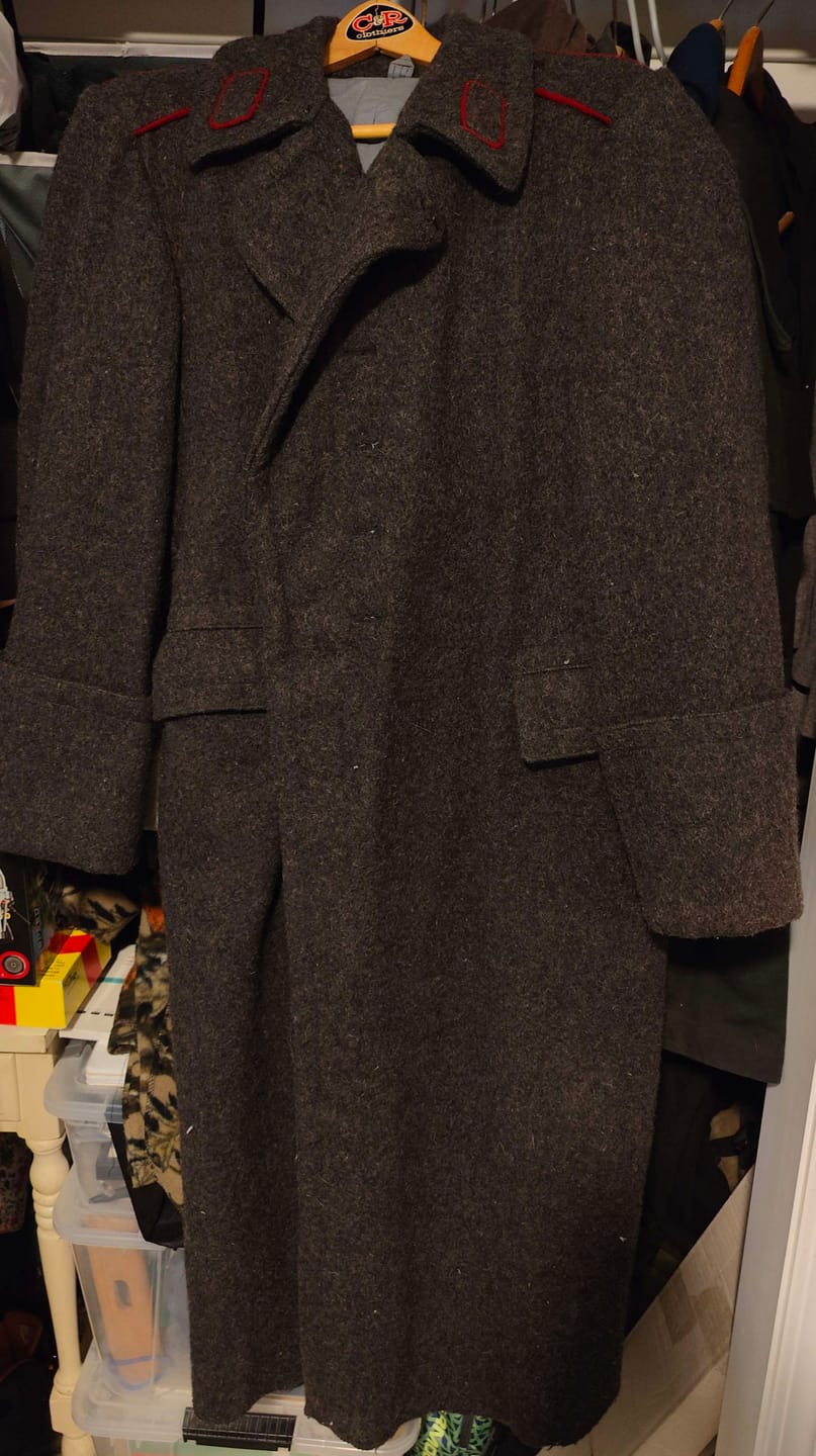 Customer photo review of Genuine Bulgarian Trench Coat Military Army Wool Overcoat Heavy Winter Shinel