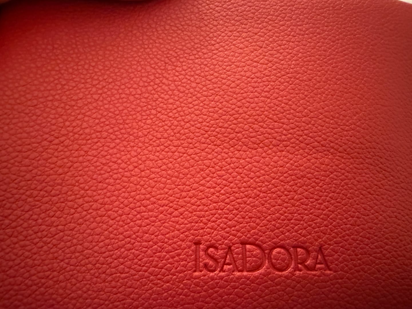 Customer photo review of Стилен и практичен несесер IsaDora Makeup Pouch Medium