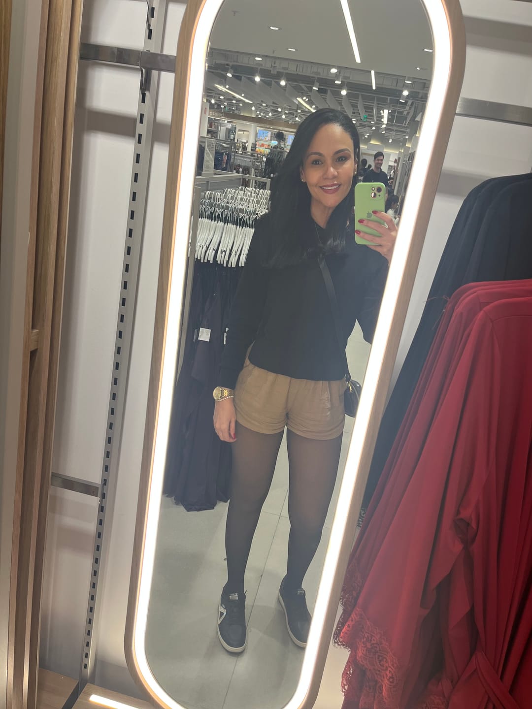 Customer photo review of Shorts Jambo Marrom Claro