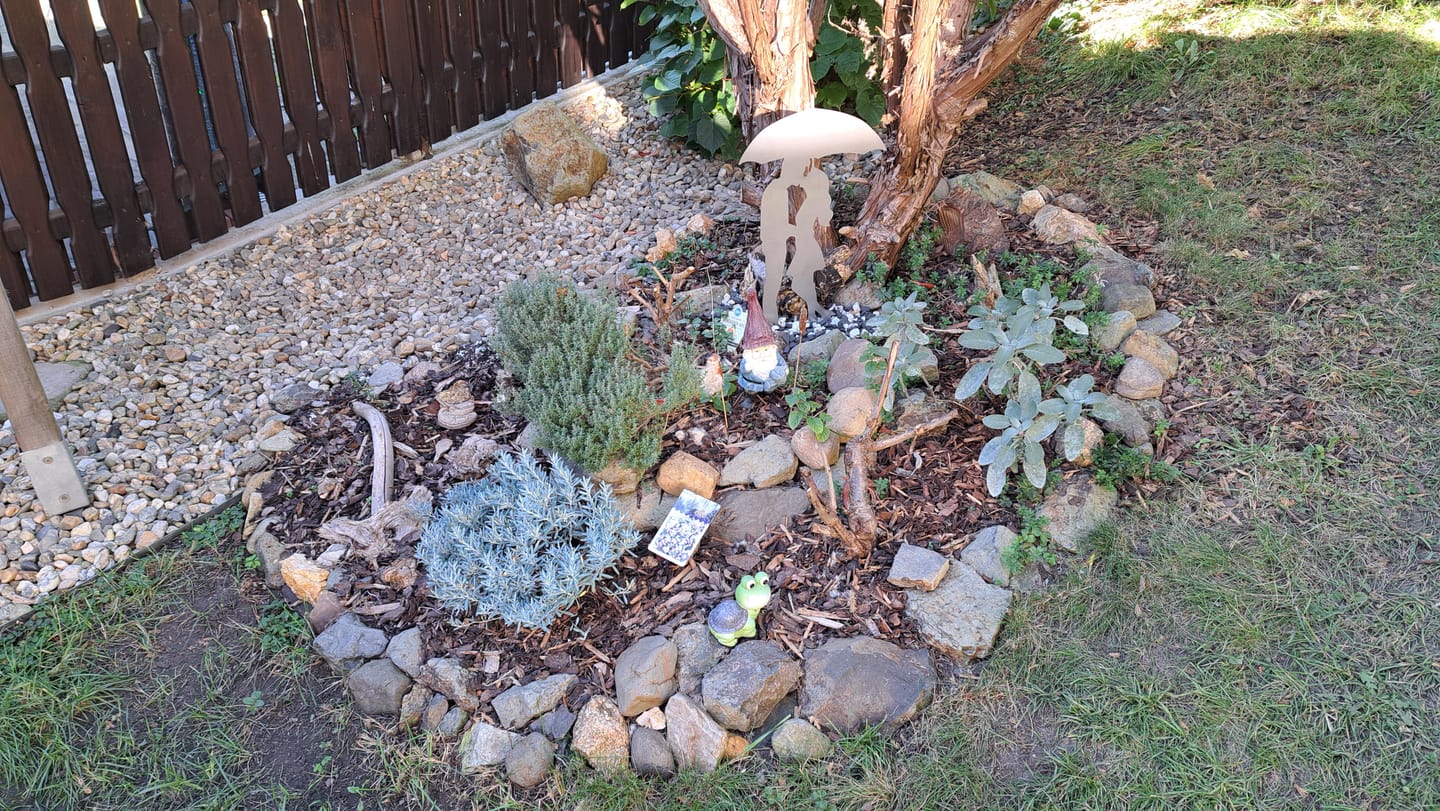 Customer photo review of Gartenstecker Liebespaar