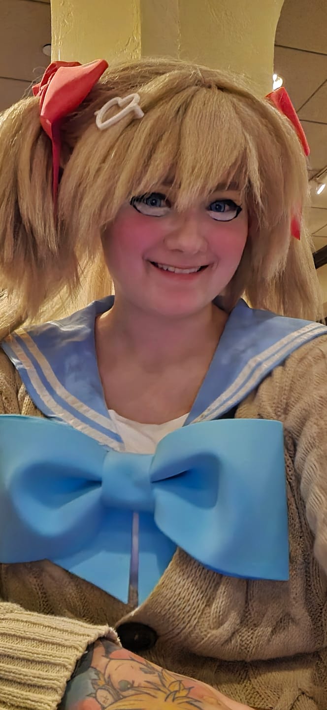 Customer photo review of NIKKE：The Goddess of Victory Viper Long Linen Blonde Hair Basic Wig