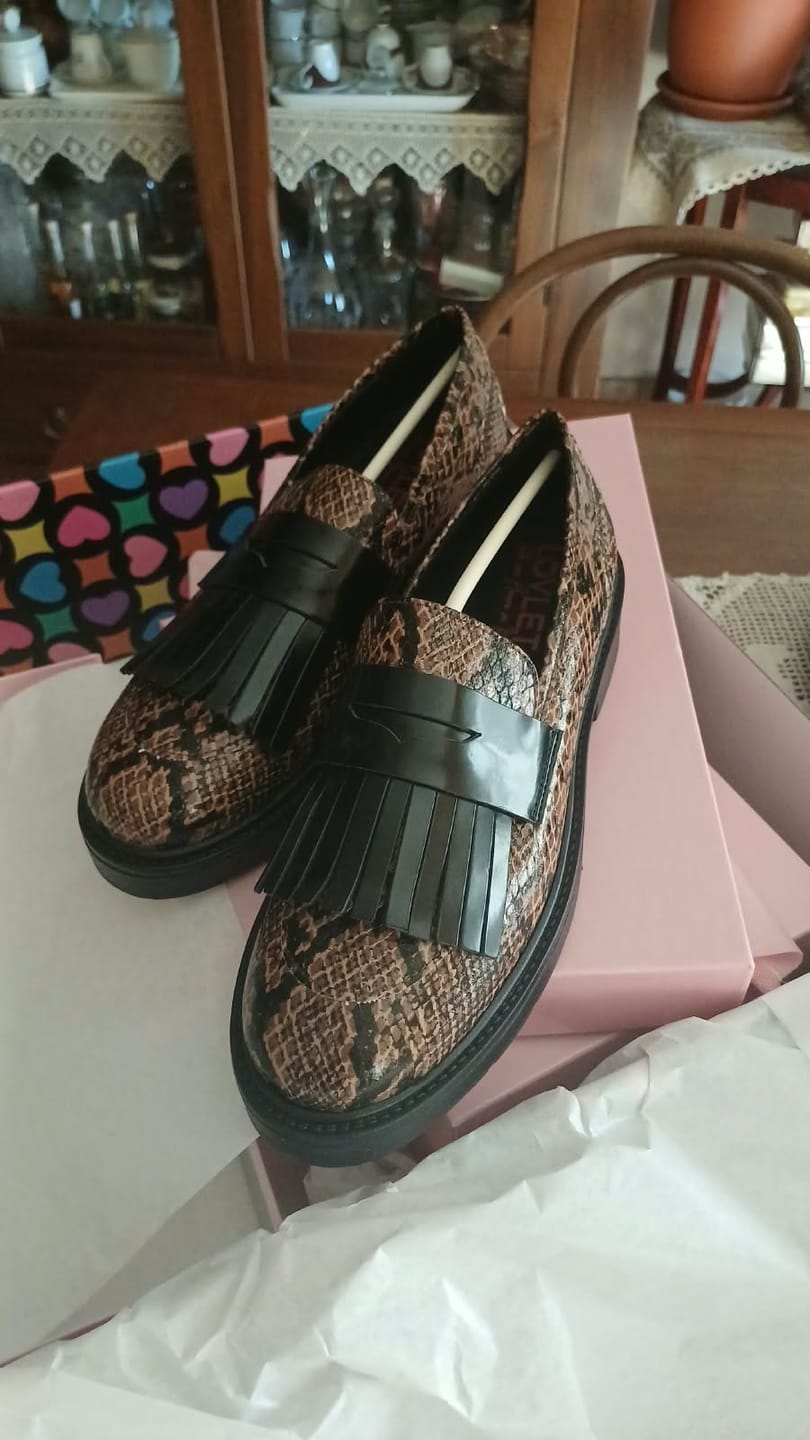 Customer photo review of MOCASSINO KELLY PITONE MORO