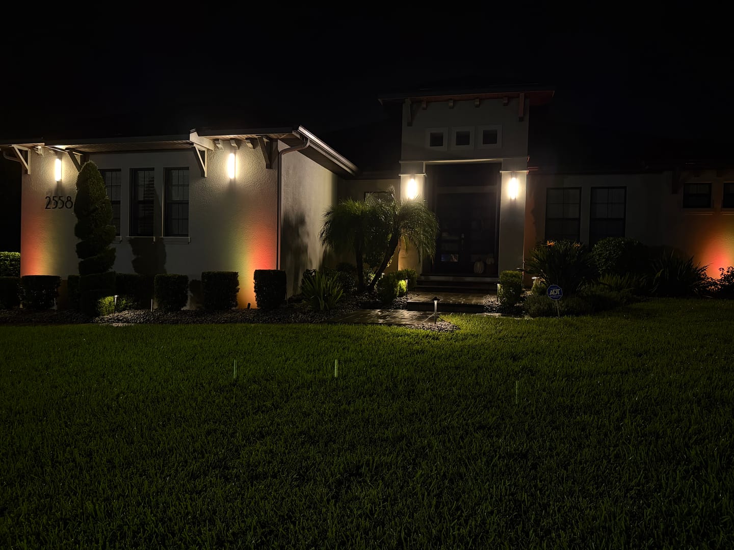 Customer photo review of Judin Modern Outdoor Wall Sconce