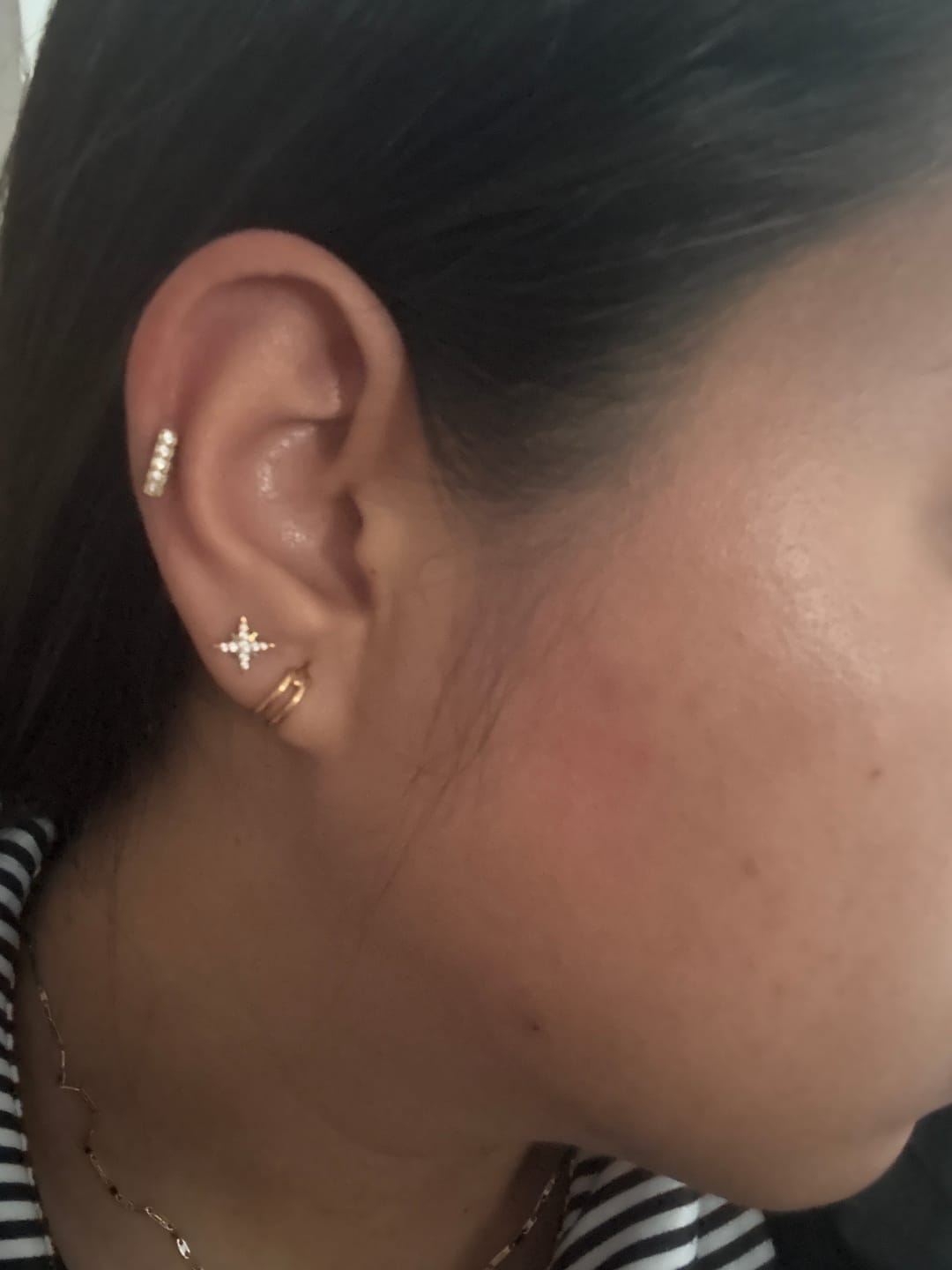 Customer photo review of Piercing Estrella con Zirconia Titanio