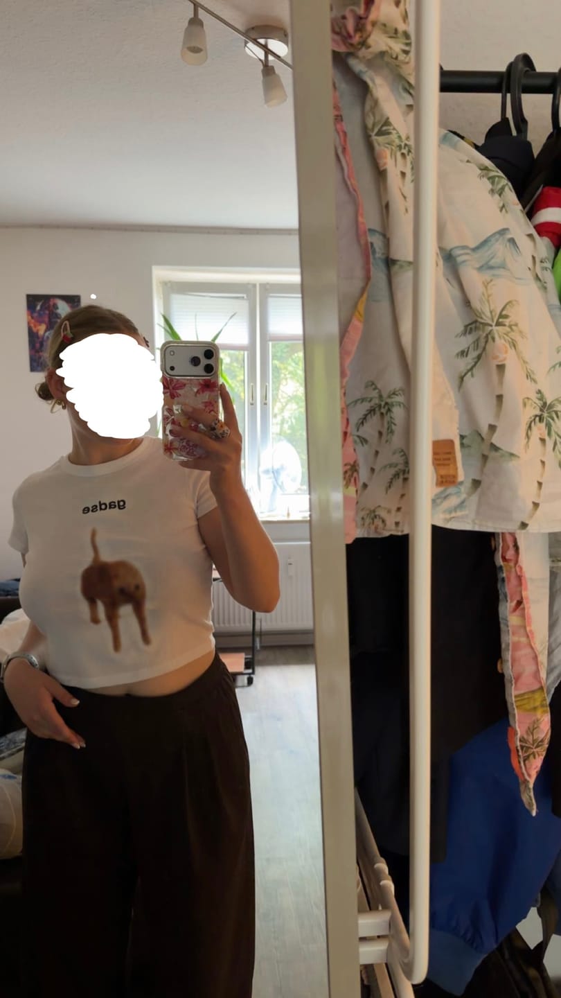 Customer photo review of gadse Baby Tee