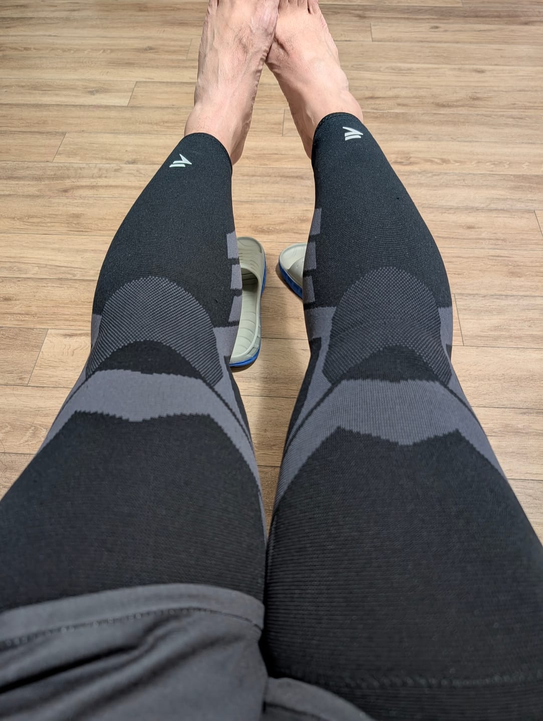 Customer photo review of Compression Sleeves V2 for Knees and Legs
