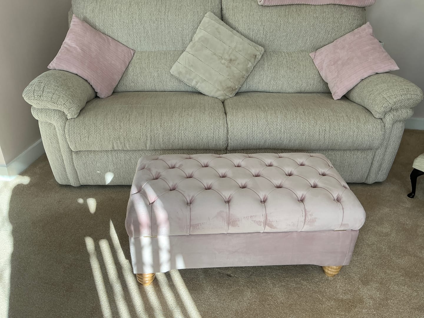 Customer photo review of Regent Artisan Storage Ottoman – Handmade Chesterfield Bench UK