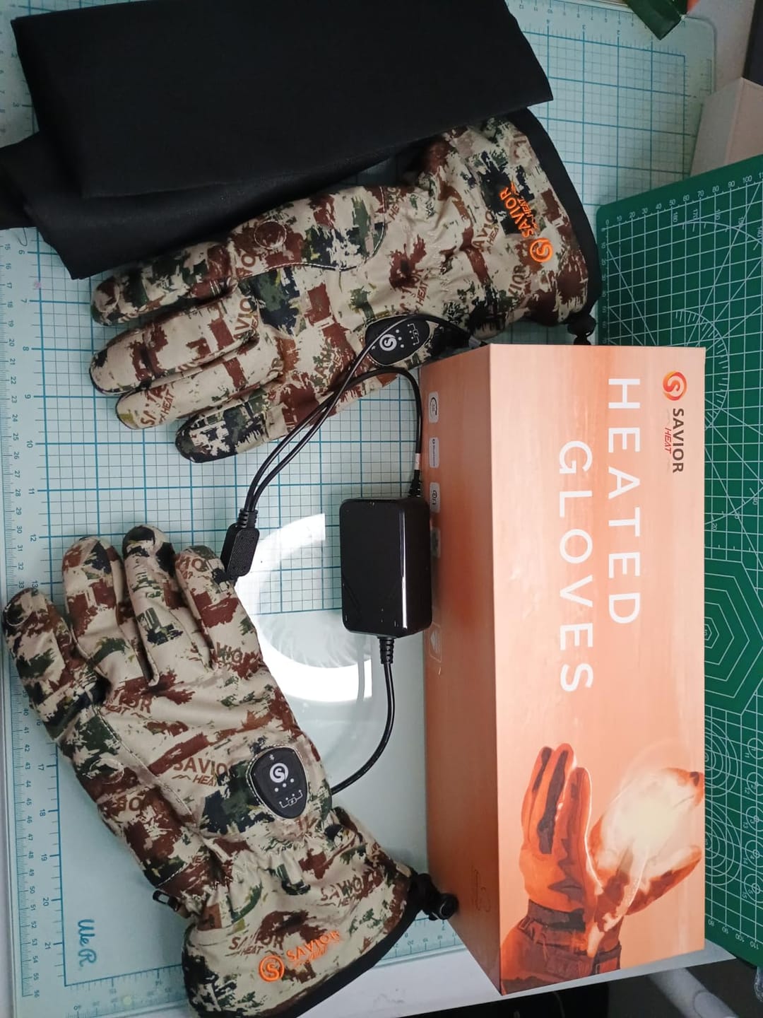 Customer photo review of SAVIOR Smart Hunting Heated Gloves - Touchscreen & Moisture-Resistant