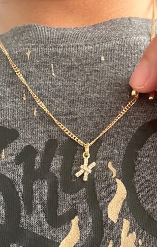 Customer photo review of Diamond Star Sign Pendant in 9ct Yellow Gold