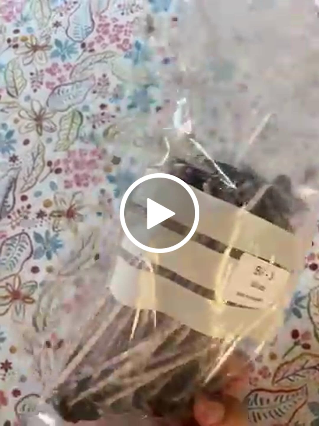 Customer video review of MECHAS PARA VELAS ENCERADAS Y CORTADAS A MEDIDA