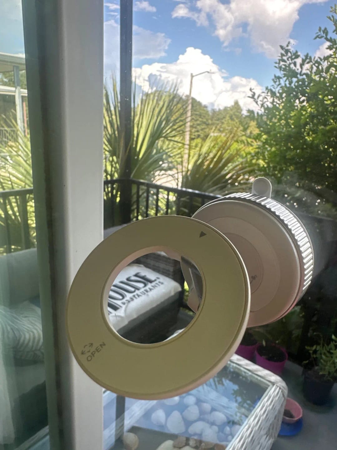 Customer photo review of AVELIK 360° Magnetic Phone Holder