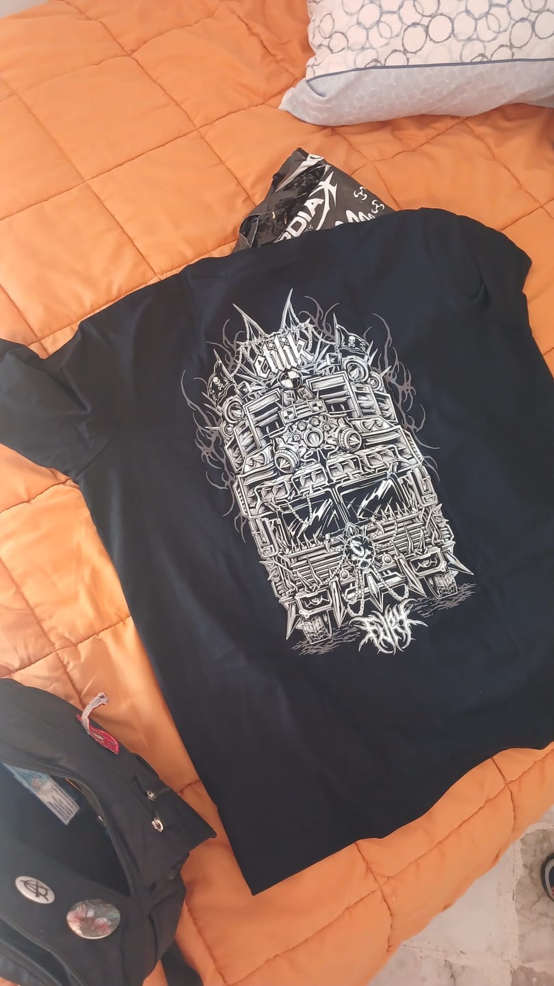 Customer photo review of Fury - T-shirt