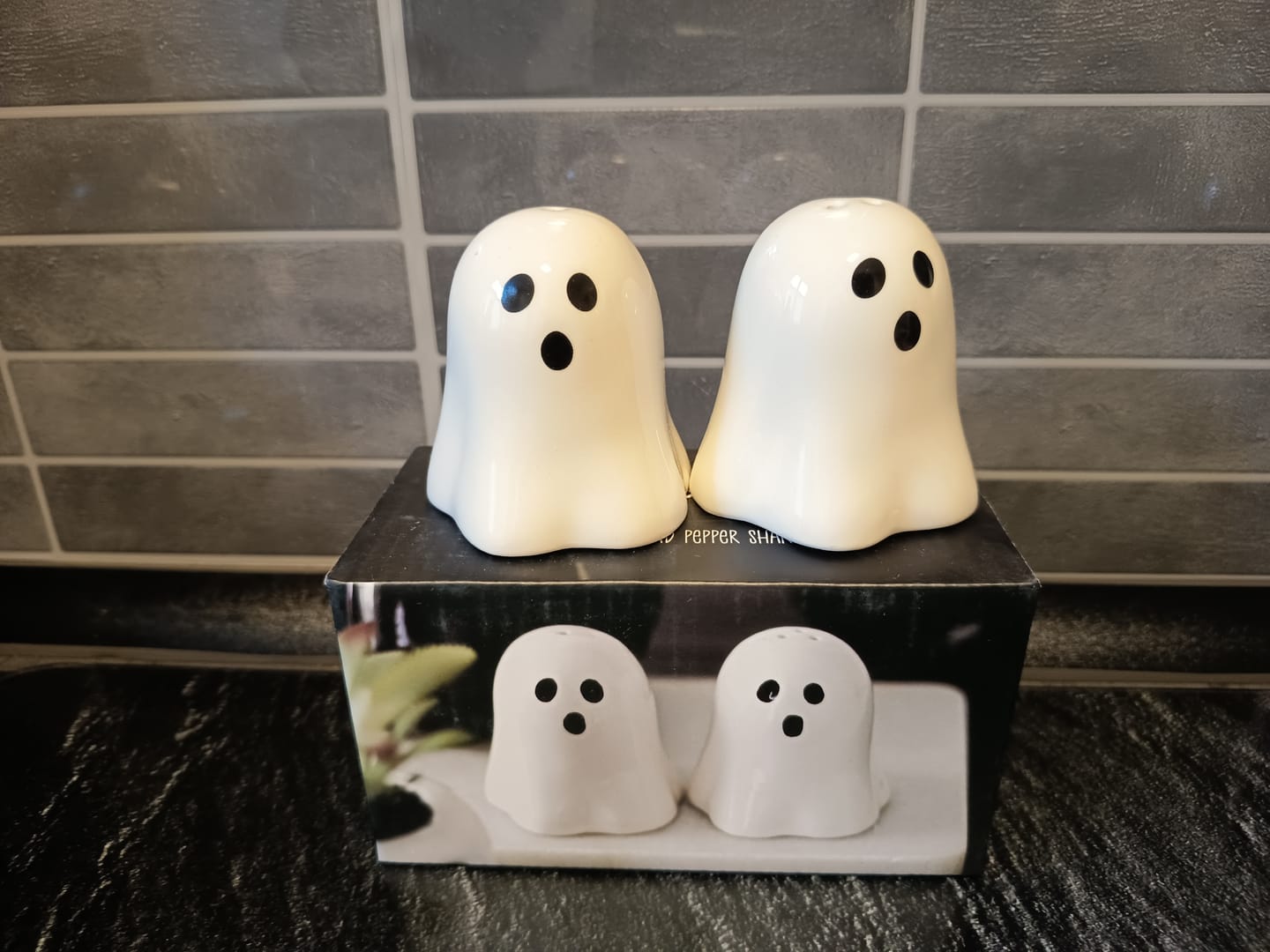 Customer photo review of Geister Salz- & Pfefferstreuer – Süßes Spooky-Set