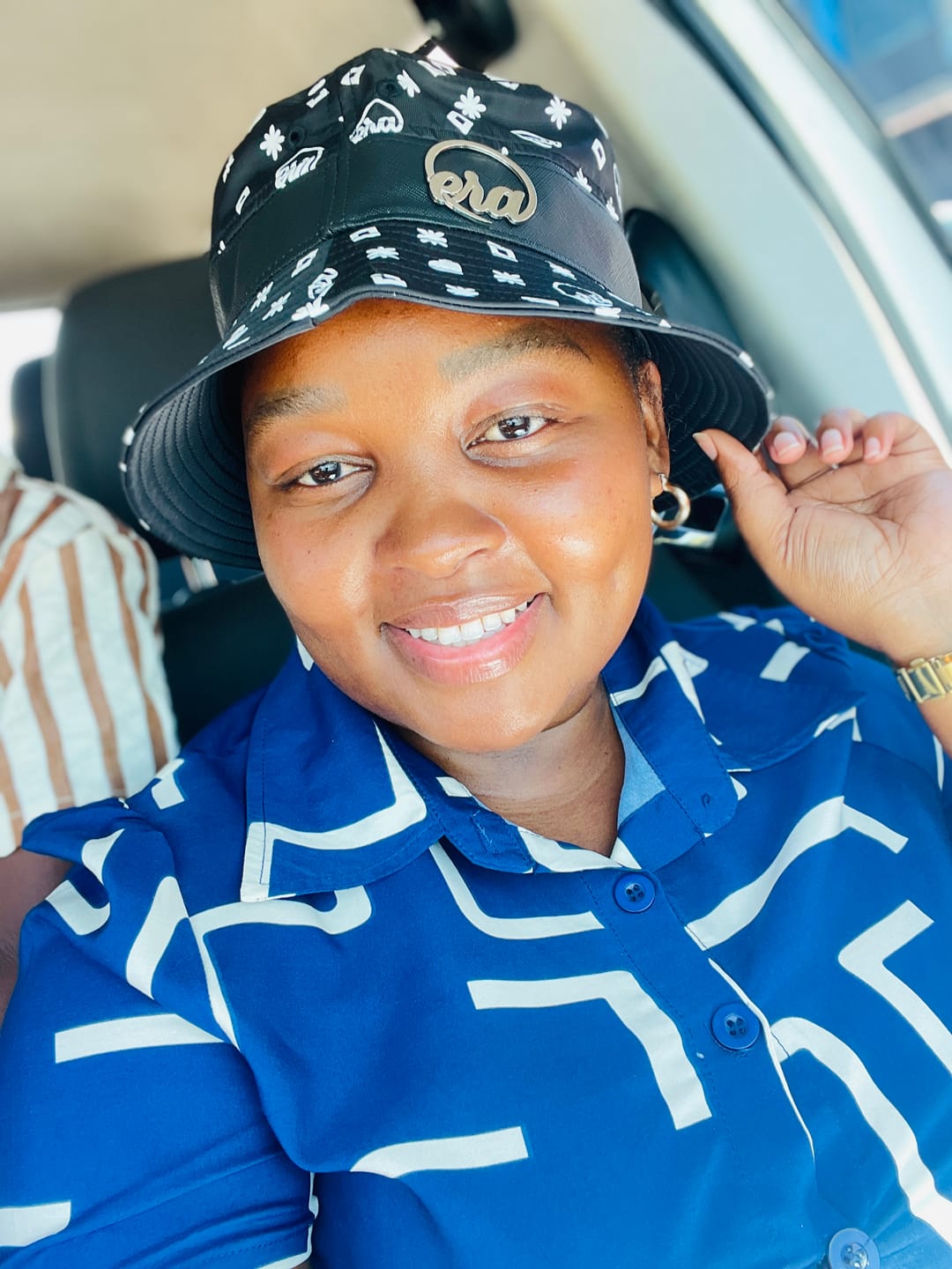 Customer photo review of Billy Bucket Hat