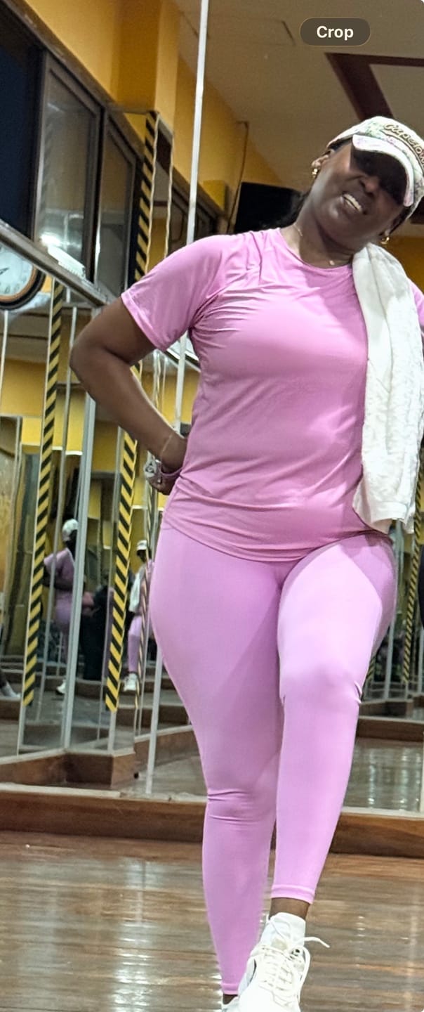Customer photo review of High Waist Pocket Leggings