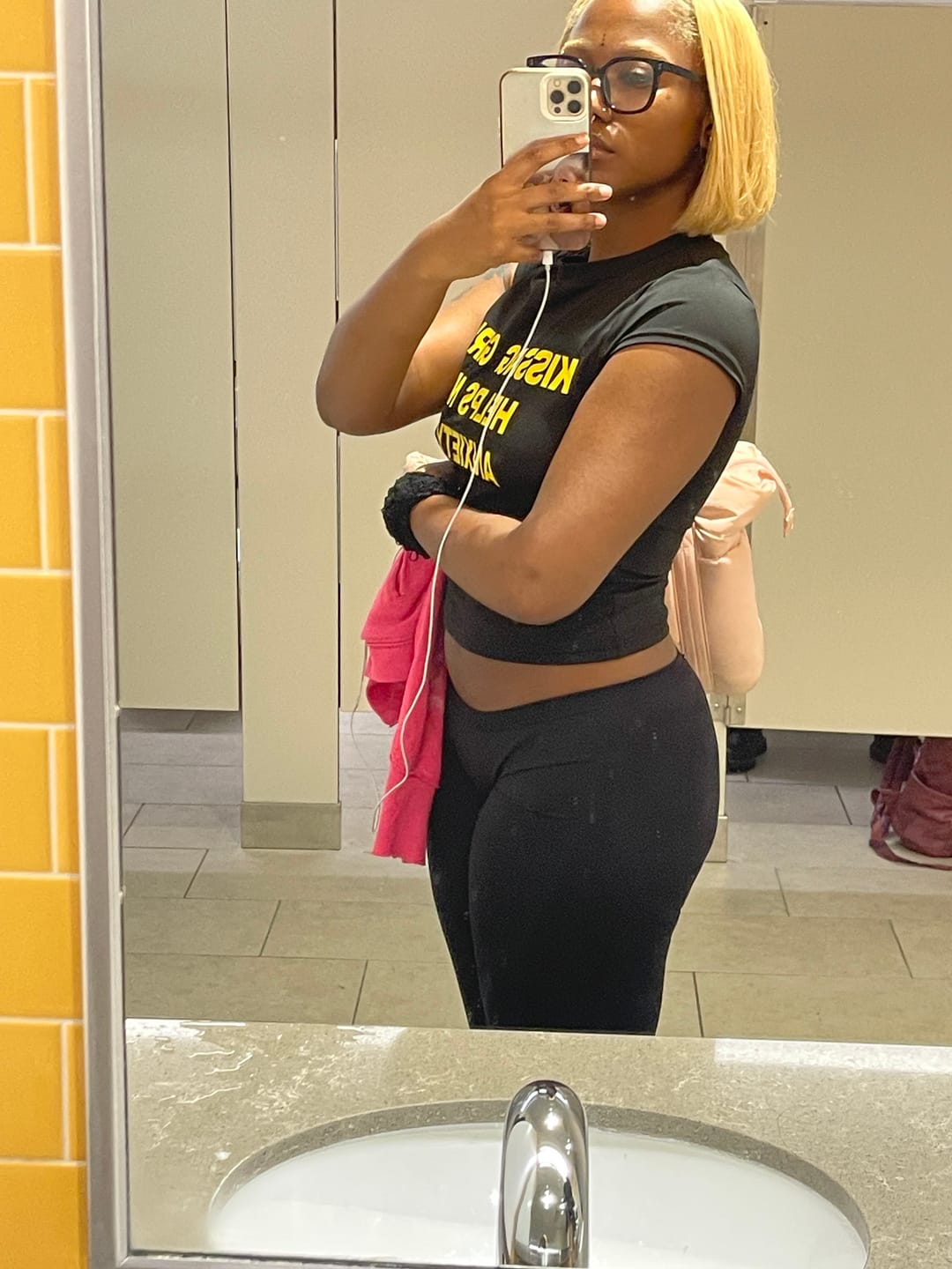 Customer photo review of Seamless LowRise Legging (Black)