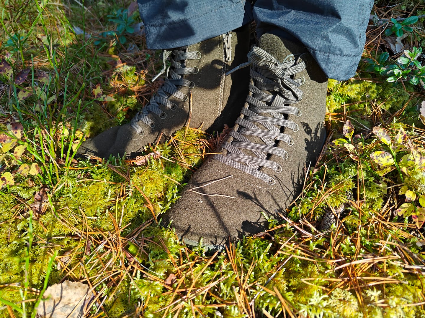 Customer photo review of Vaistoa Tunto 2 | Felt Barefoot Sneakers