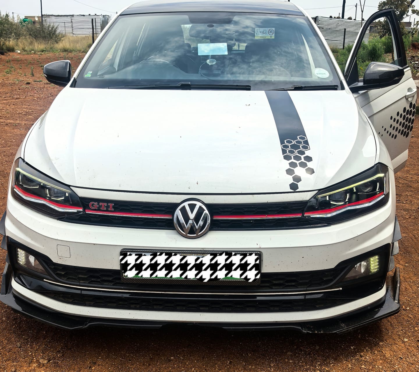 Customer photo review of Vw Polo 8 AW GTI Style Projector Headlight CONVERTS FROM HALOGEN TO LOOK LIKE XENON