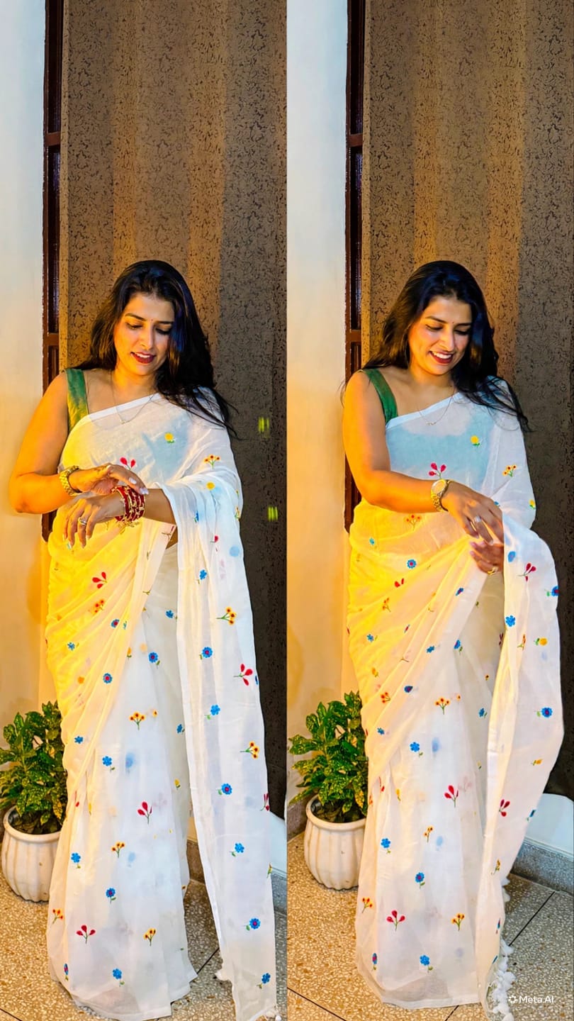 Customer photo review of White Embroidered Mulmul Cotton Saree