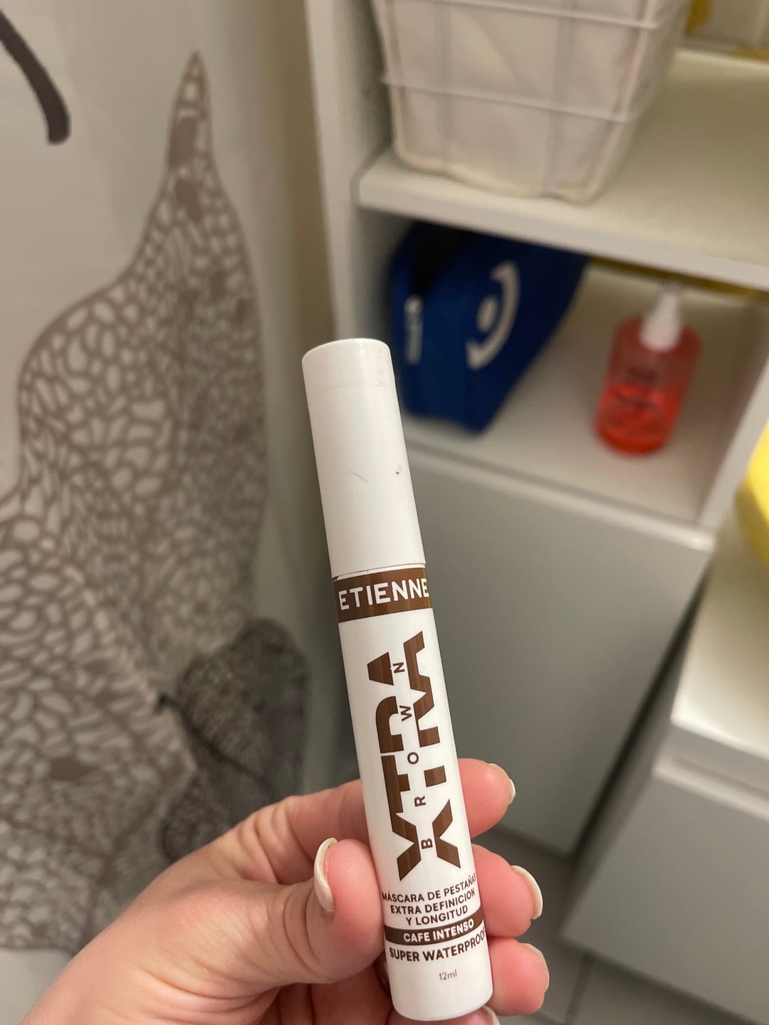 Customer photo review of Mascara de Xtra Brown Super Waterproof