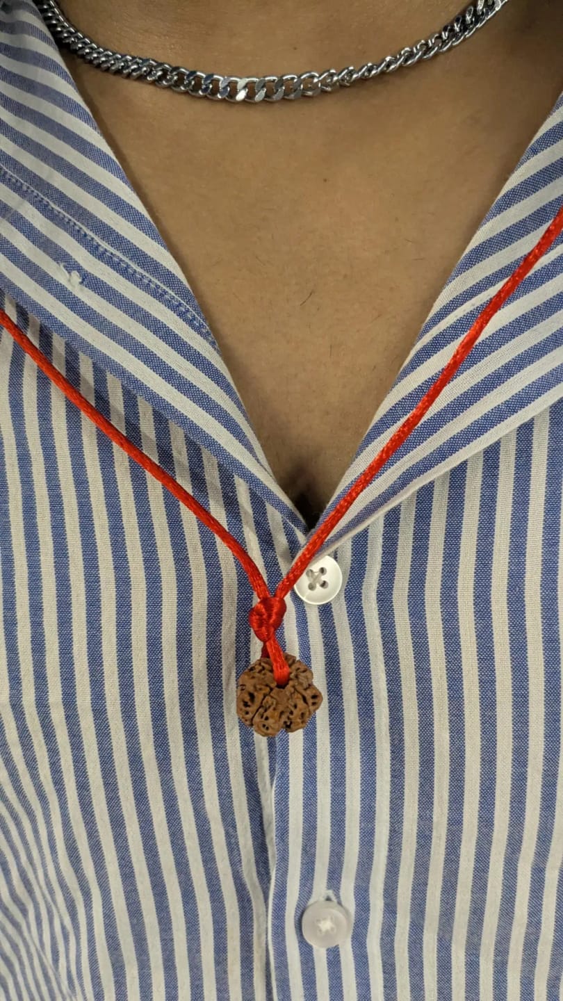 Customer photo review of Nepal Origin 4 Mukhi Rudraksha – 100% Natural & Certified