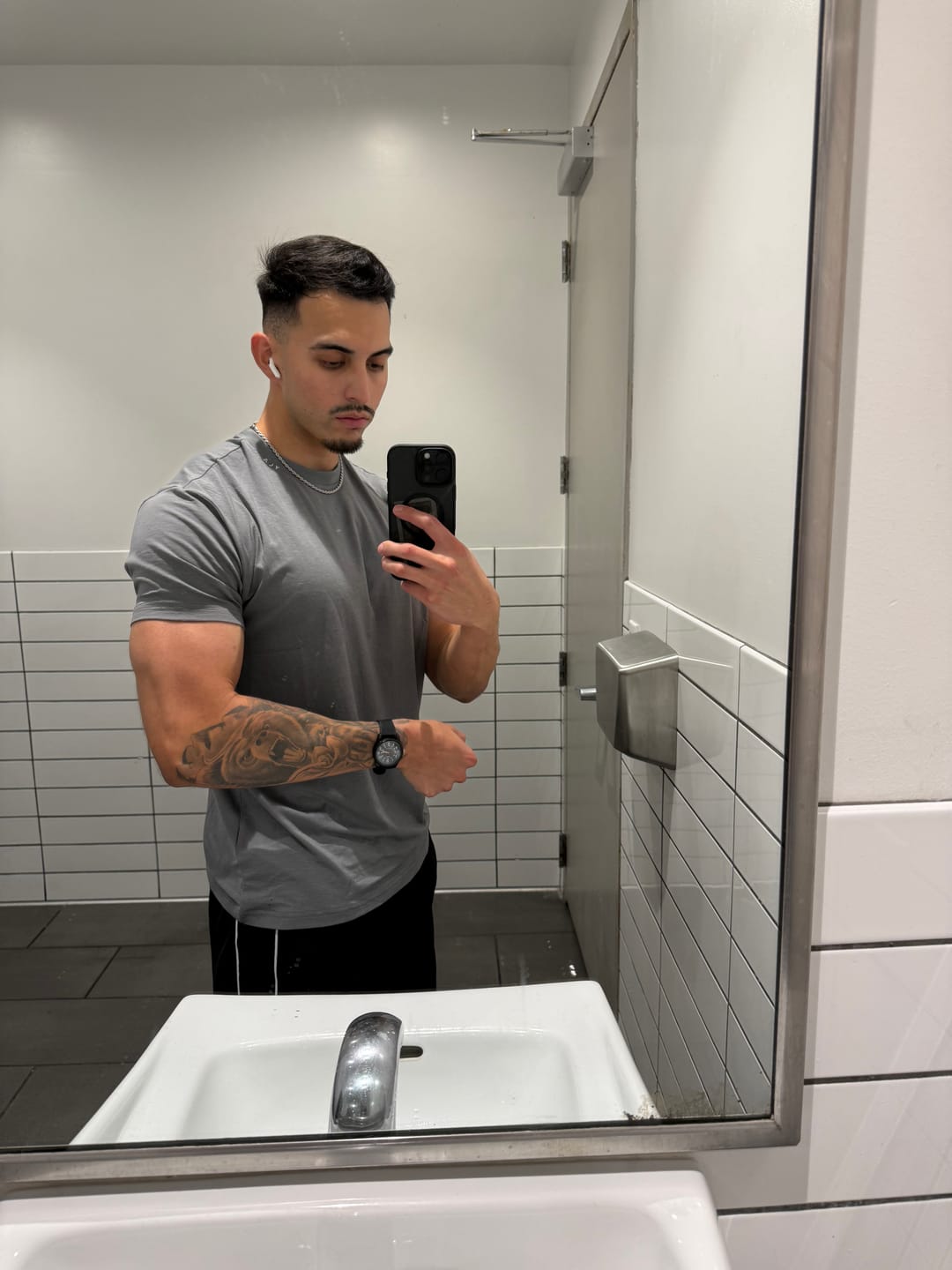 Customer photo review of 4334 - AeroTech Fitted Tees