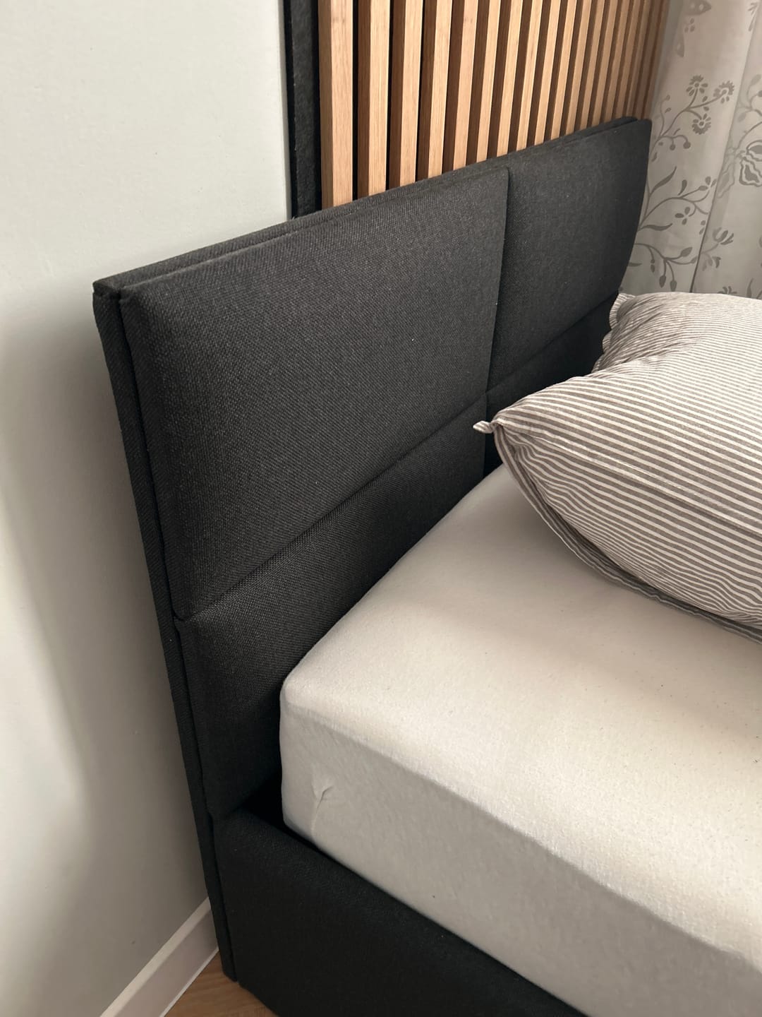 Customer photo review of Łóżko BORGO 90x200 plecionka
