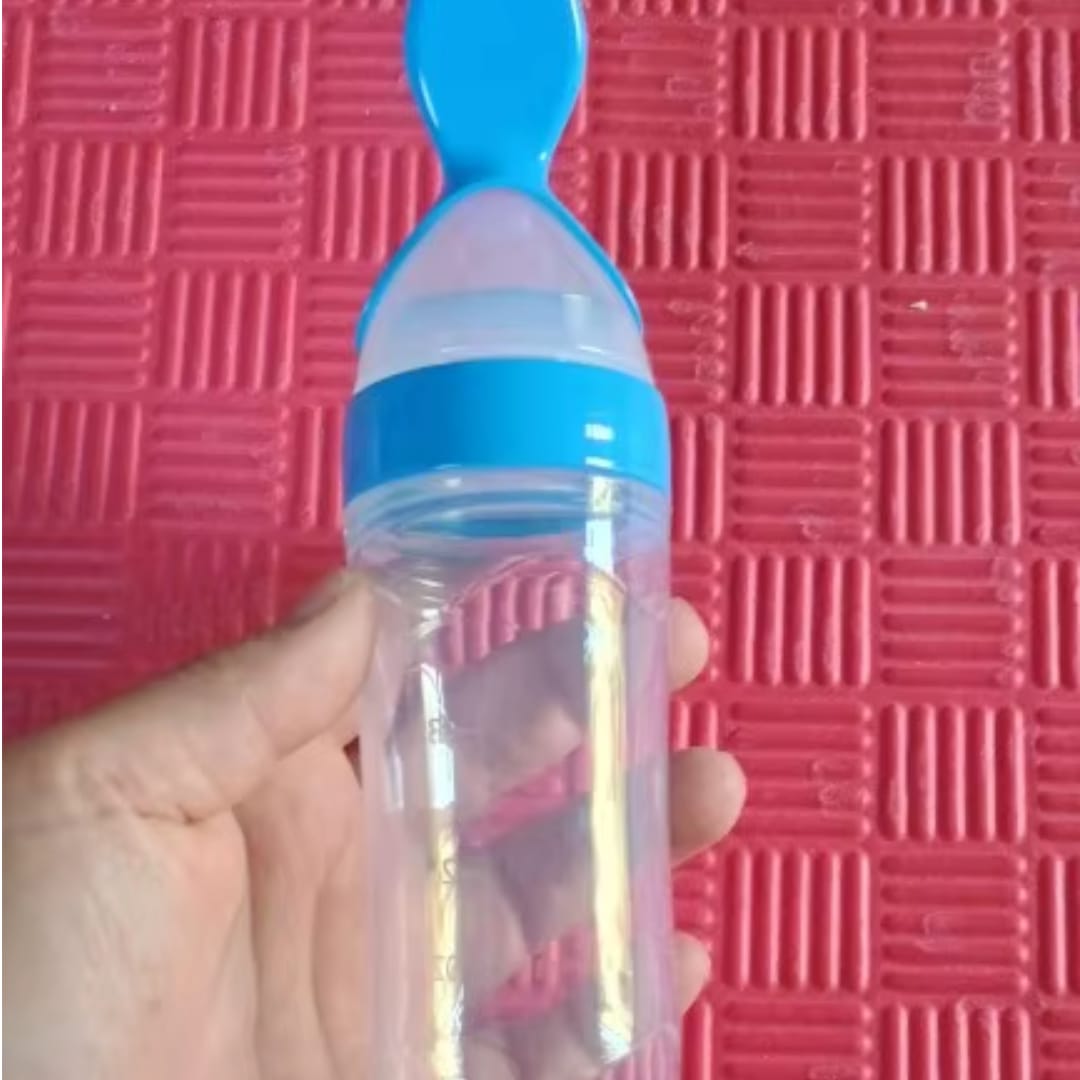 Customer photo review of Biberón cuchara para papillas sin manchas