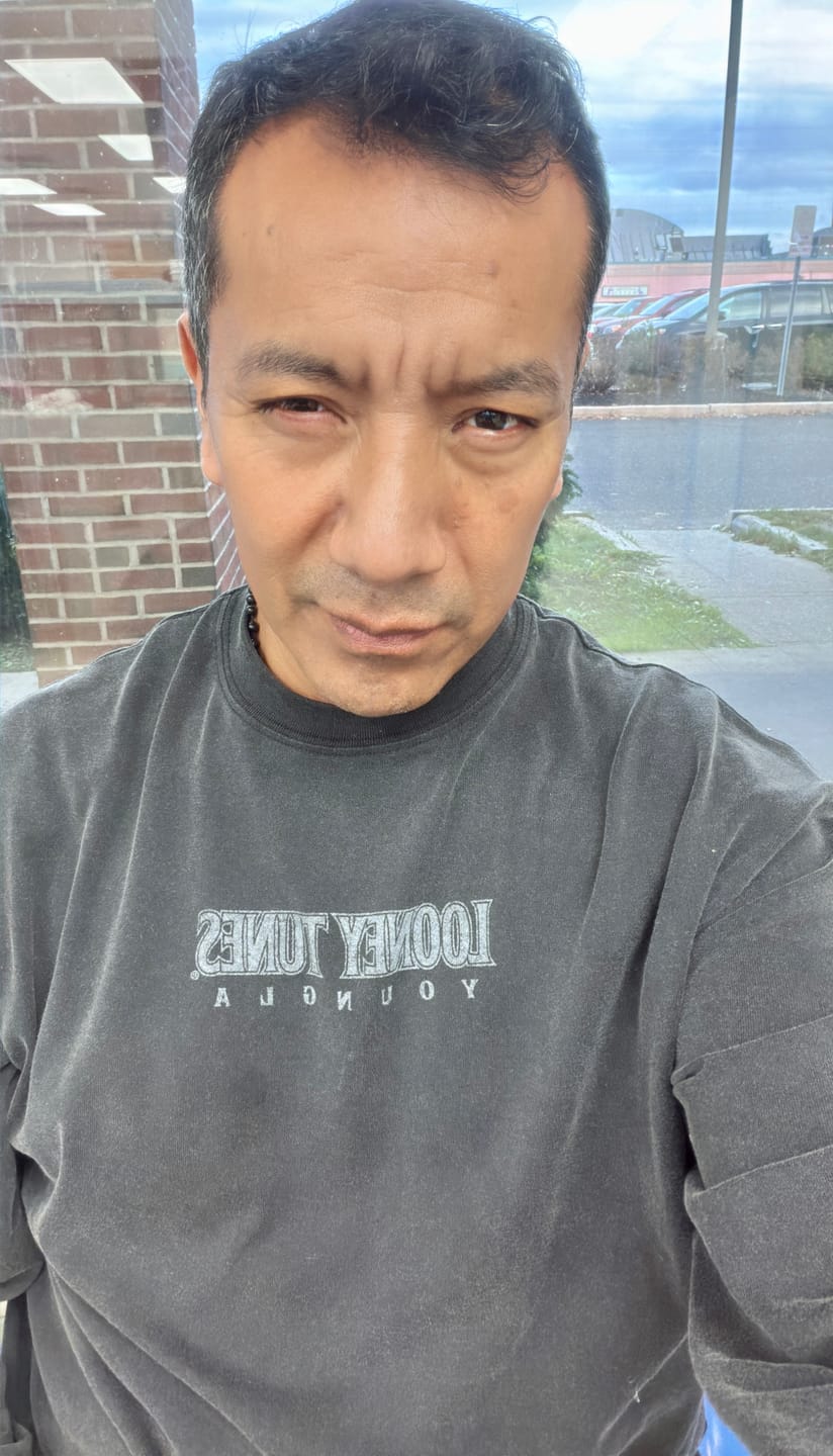 Customer photo review of 8114 - Looney Tunes Longsleeves